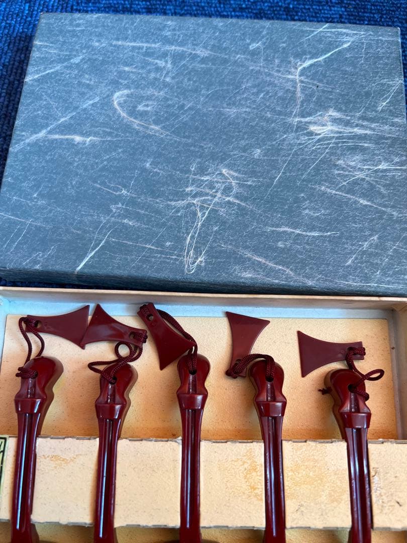 1250 桜皮細工　三味線箸置　5客　伝統工芸品　未使用