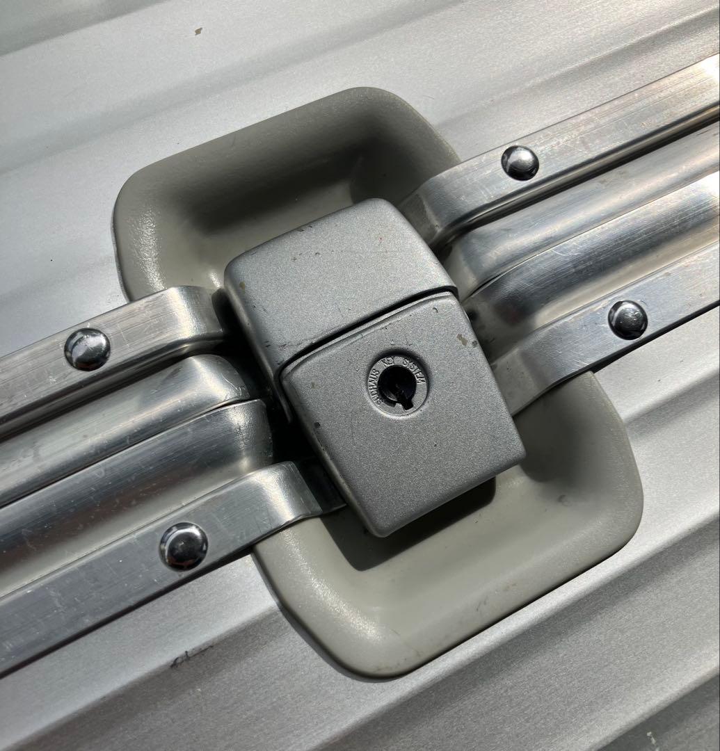 k*4様 リモワ 特大スーツケース(クラッシック)