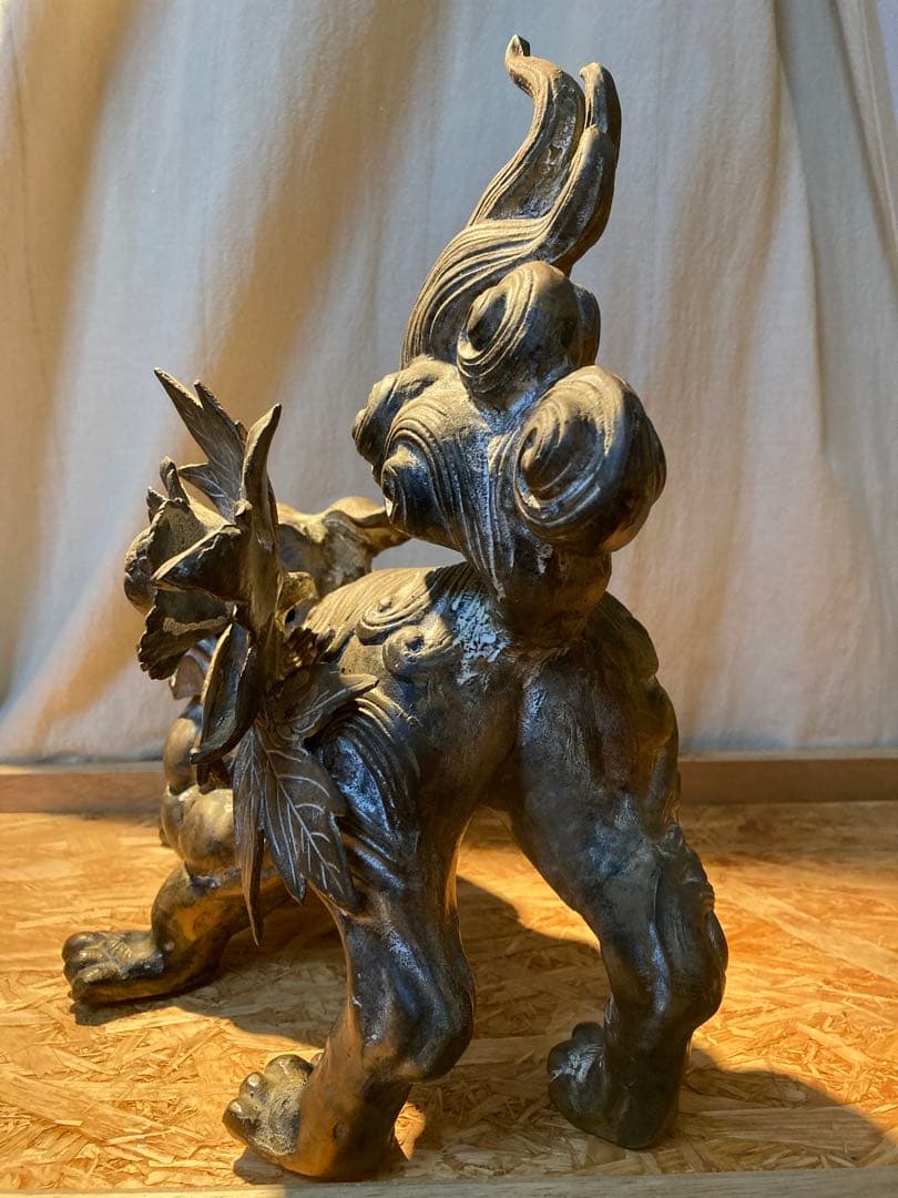 唐獅子 牡丹 置物 金属製