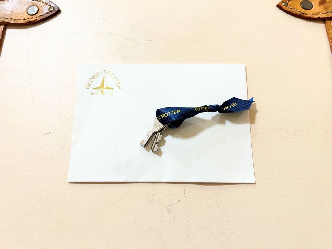 グローブトロッターサファリ30インチ80Lトランク旅行バック