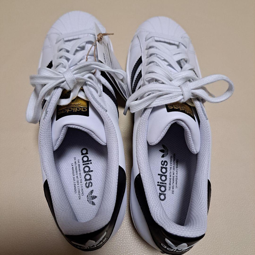 もっちぃ～！新品スーパースター金ベロ ホワイト×ブラック 28cm