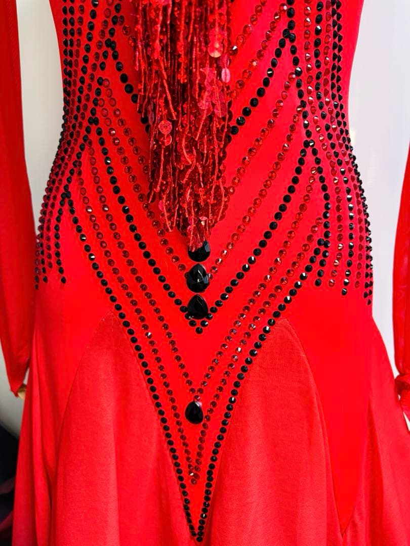 社交ダンス衣装、社交ダンスドレス、赤と黒のグラデーションワンピース