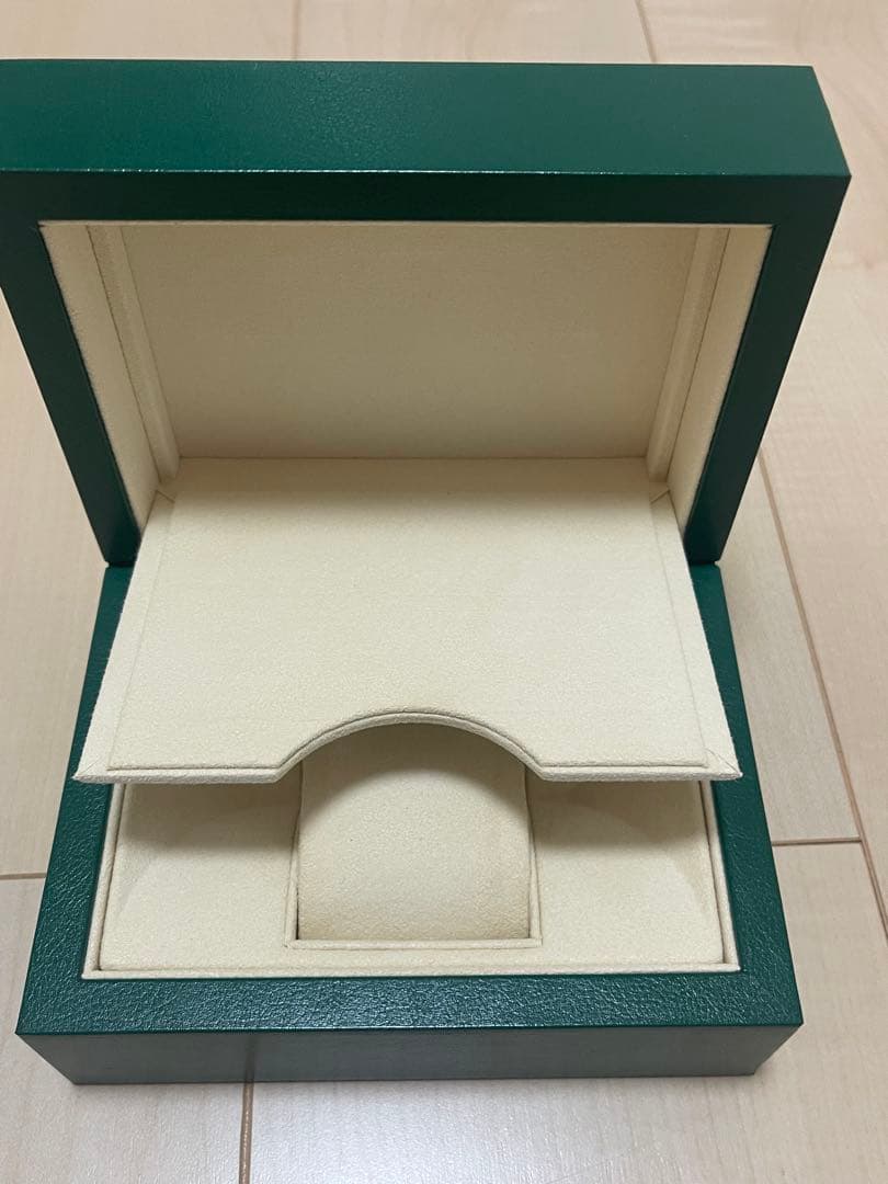 y*。様 ROLEX 時計ケース　時計　箱