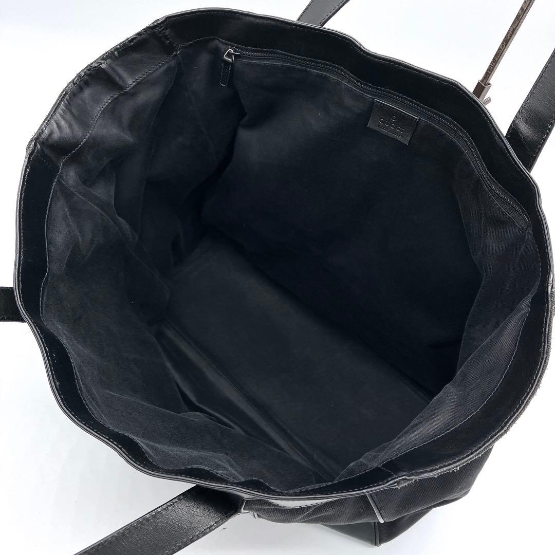 【GUCCI】大容量　トートバッグ　ロゴ型押し　キャンバス　レザー　ブラック