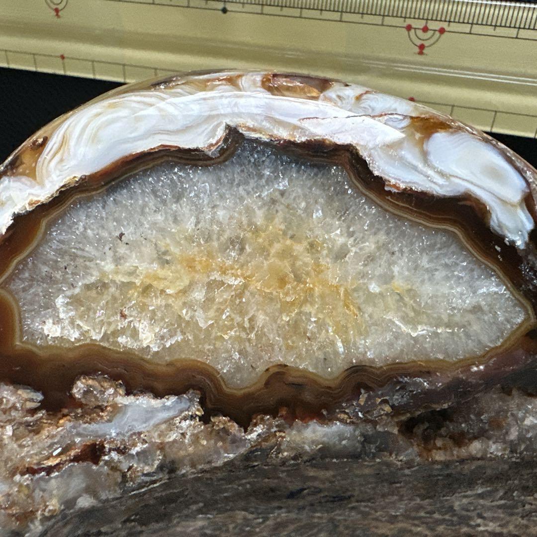 天然石 パワーストーン　瑪瑙　メノウ　半円形 観賞　置物　インテリア　2kg弱