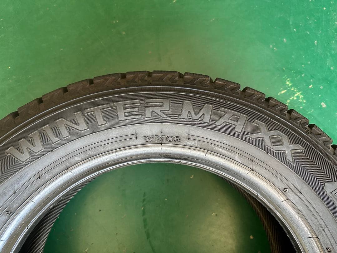 ダンロップWINTER 205/60R16 WM02 4本セット