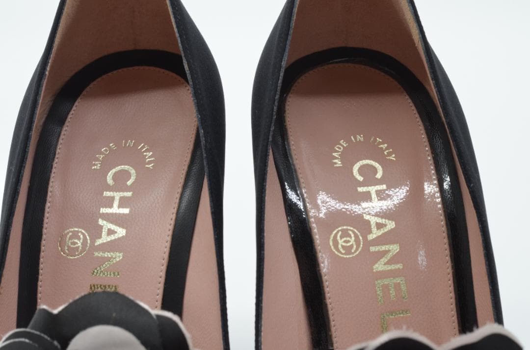 【売り切り処分価格】シャネル カメリア サテン チャンキーヒール パンプス