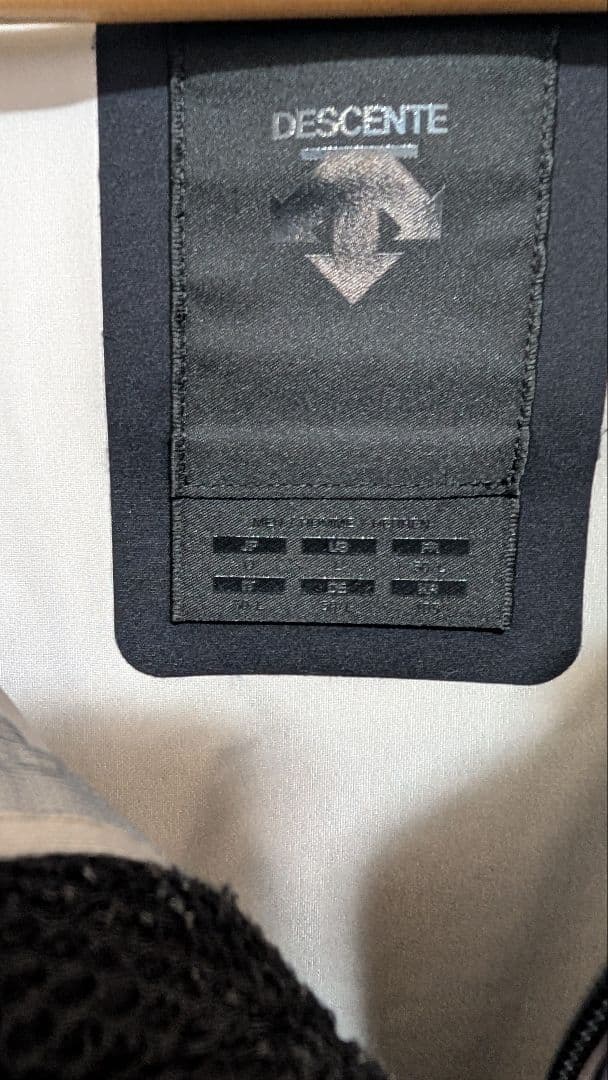 こ*ー様 デサント　オルテライン　ハードシェルジャケット　クレアス　LL