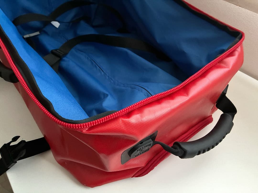 ヒデオ ワカマツTARPAULIN 30Lソフトスーツケース 赤