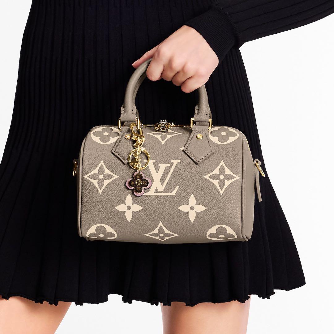 Louis Vuitton ブルーミングフラワーBB キーリング
