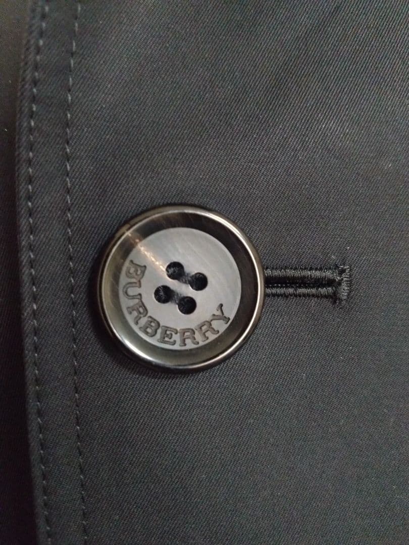 ト*シ様 BURBERRY ブラックトレンチコート 36