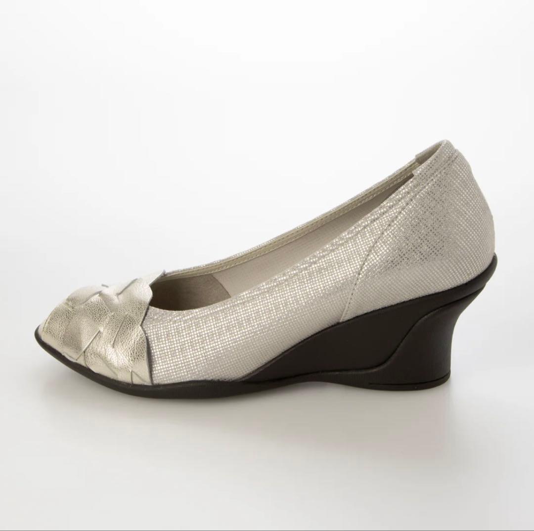 【新品・未使用】コンポジションナイン オープントゥパンプス