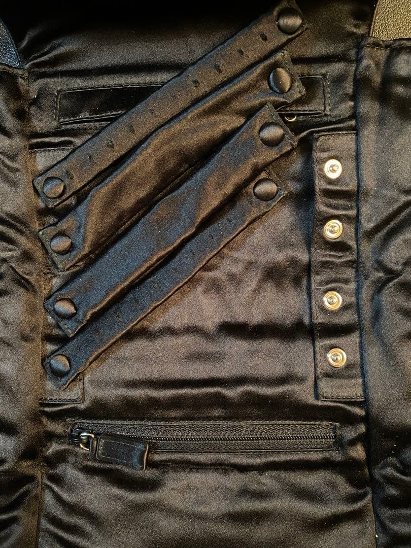 PRADA 黒 シルクサテン アクセサリーケース