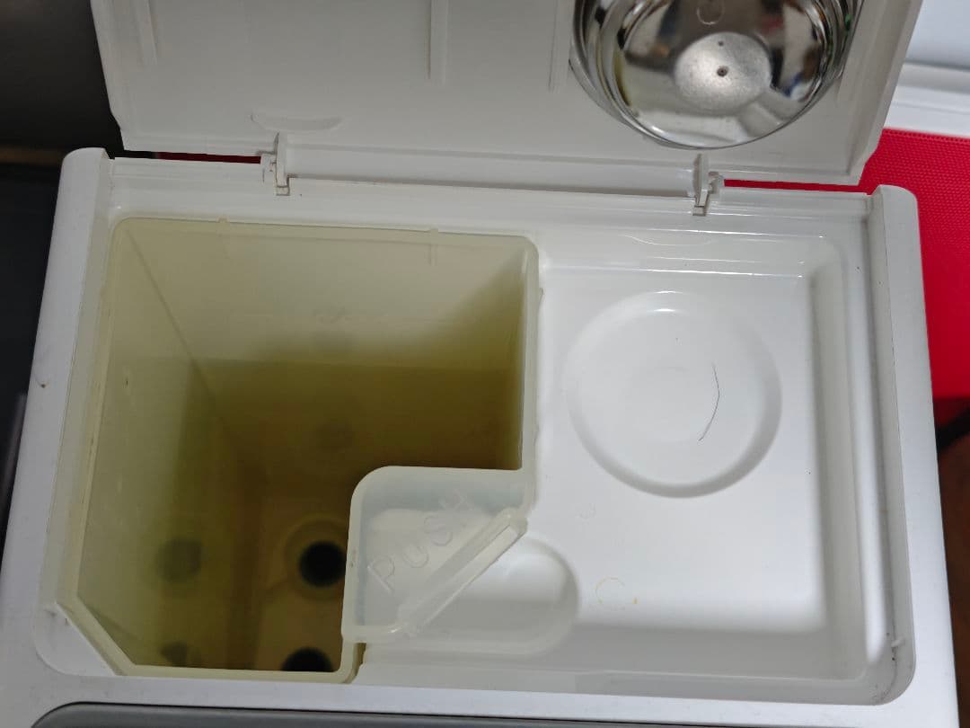 デロンギ ECP3220J-W エスプレッソマシン