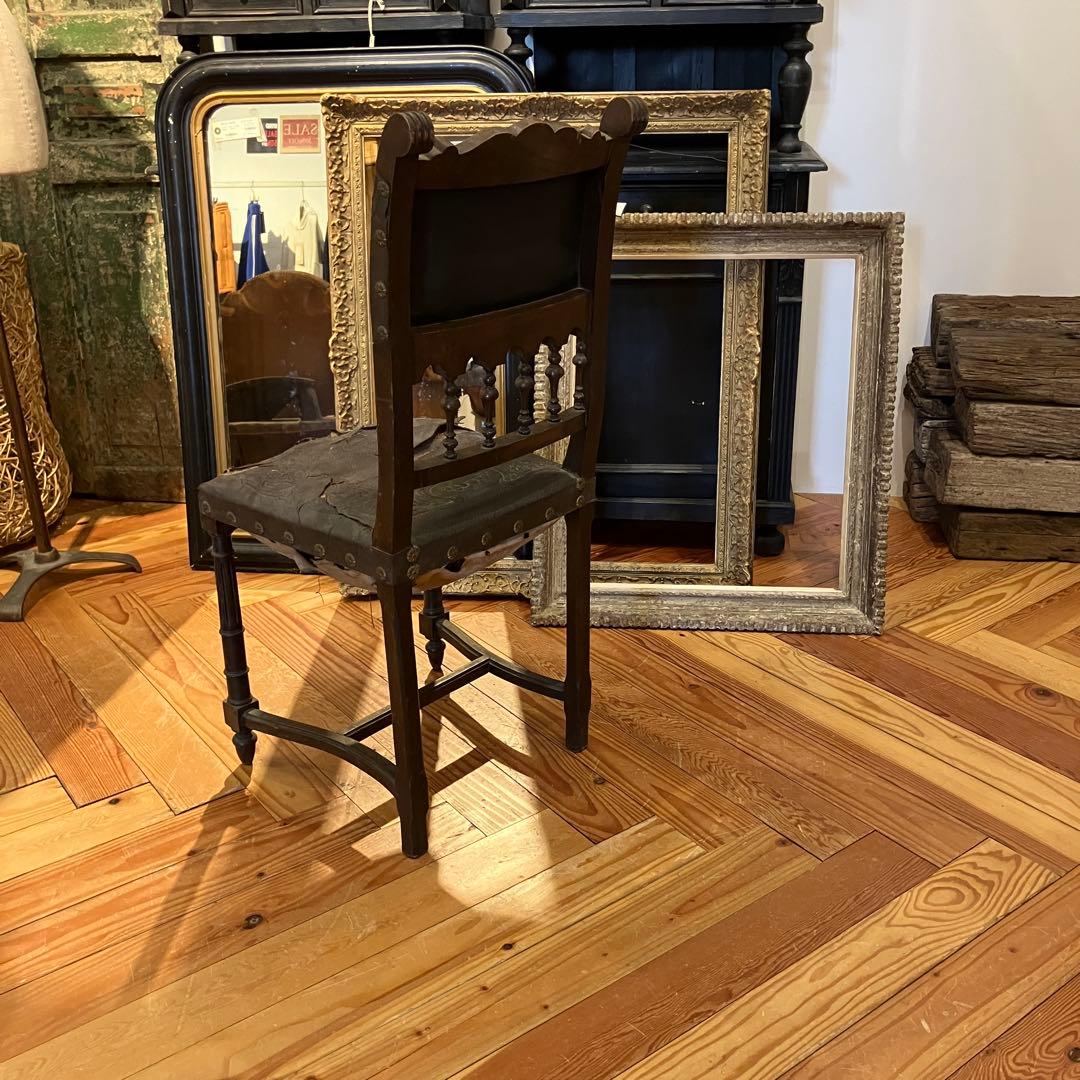 アンティークチェア　ベルギー