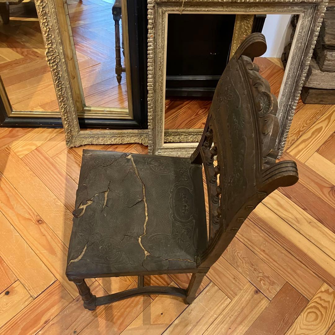 アンティークチェア　ベルギー