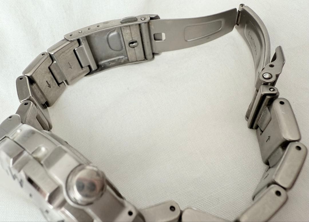 SEIKO 8F56-0070 チタン20気圧防水 日本製 廃盤モデル