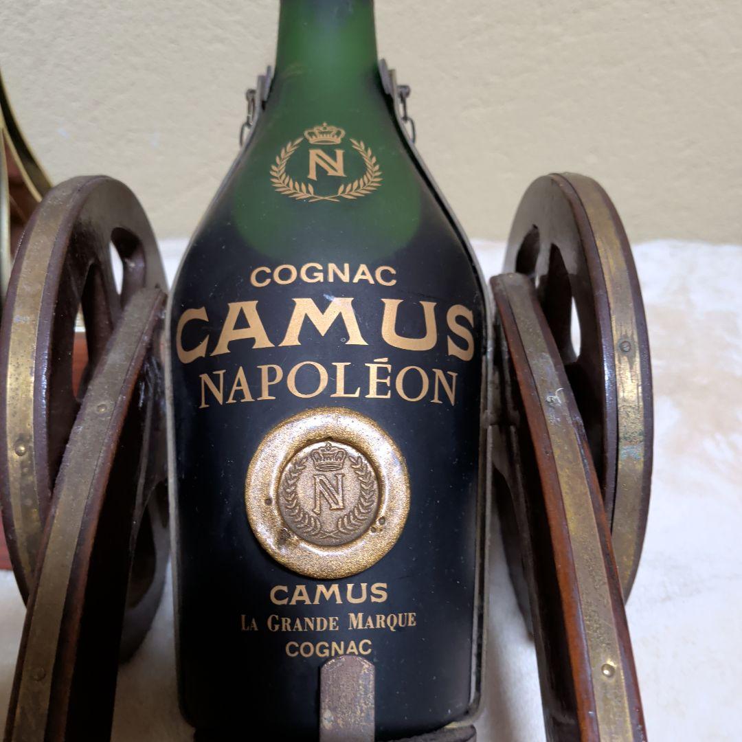 古酒CAMUS Napoleon 2本とボトルスタンド　 騎士型ボトルSet