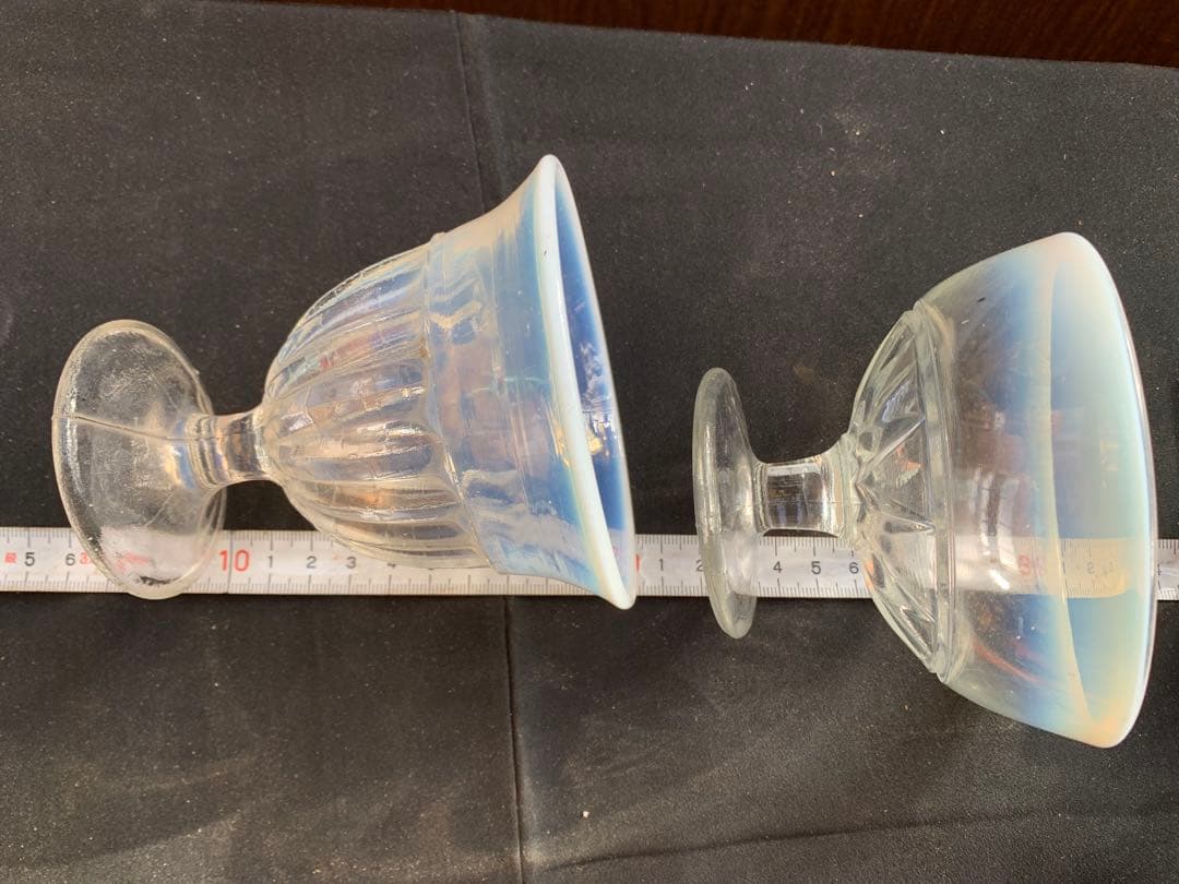 昭和レトロ　氷コップ２個縁乳白色型ガラス　かき氷当時物アンティーク古道具