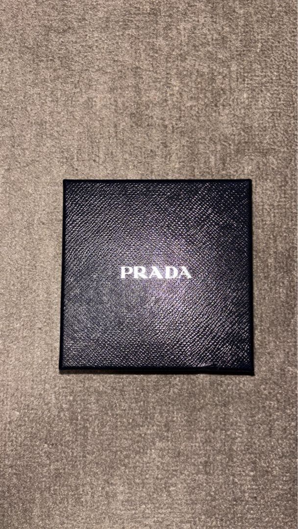 PRADA キーチャーム　キーホルダー ロボット TRICK ROBOT