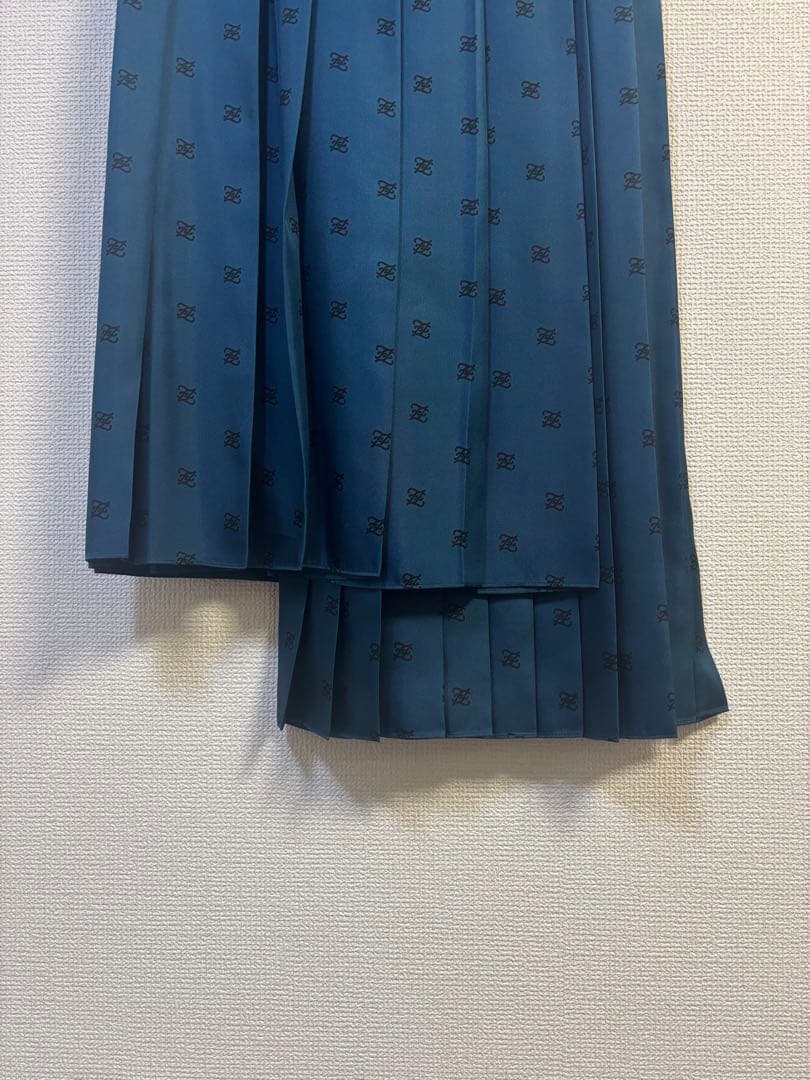 スカート FENDI Silk Midi Skirt
