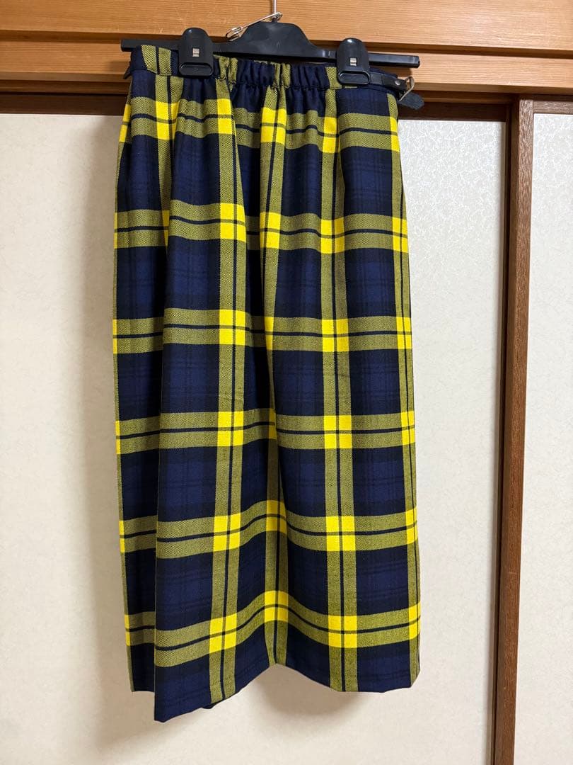 【美品】オニールオブダブリン　チェック柄プリーツスカート　黒×黄色