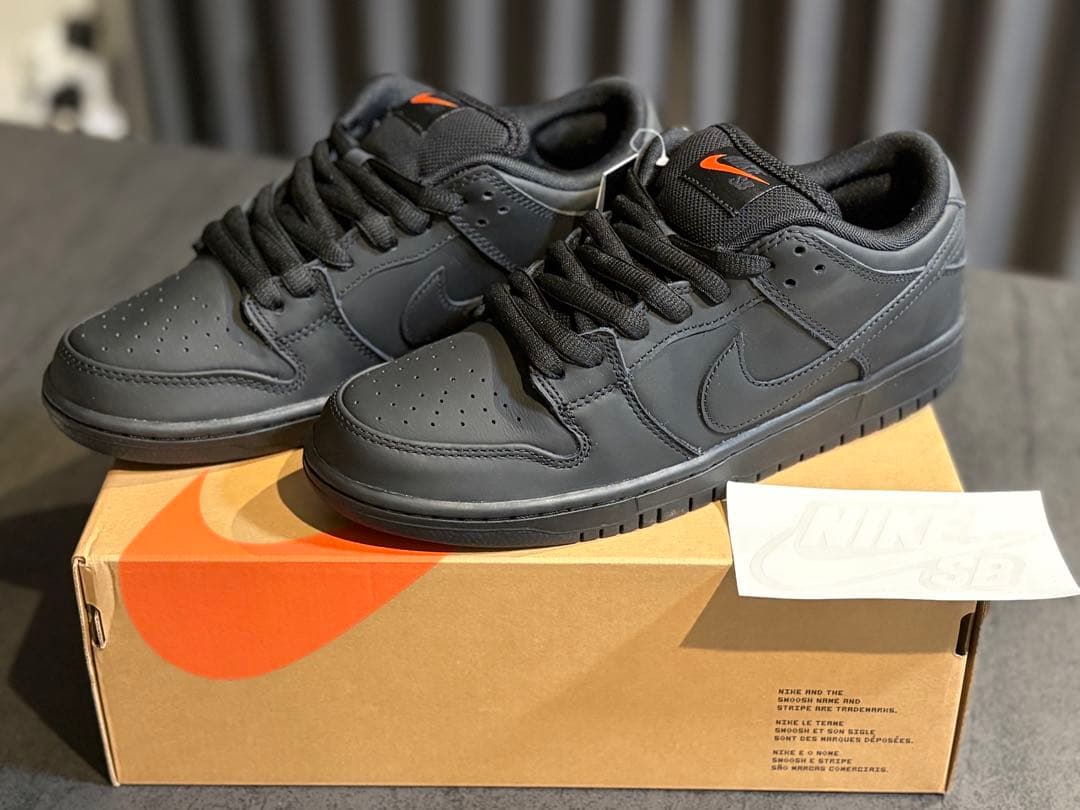 Nike SB Dunk Low Pro ISO “Triple Black”