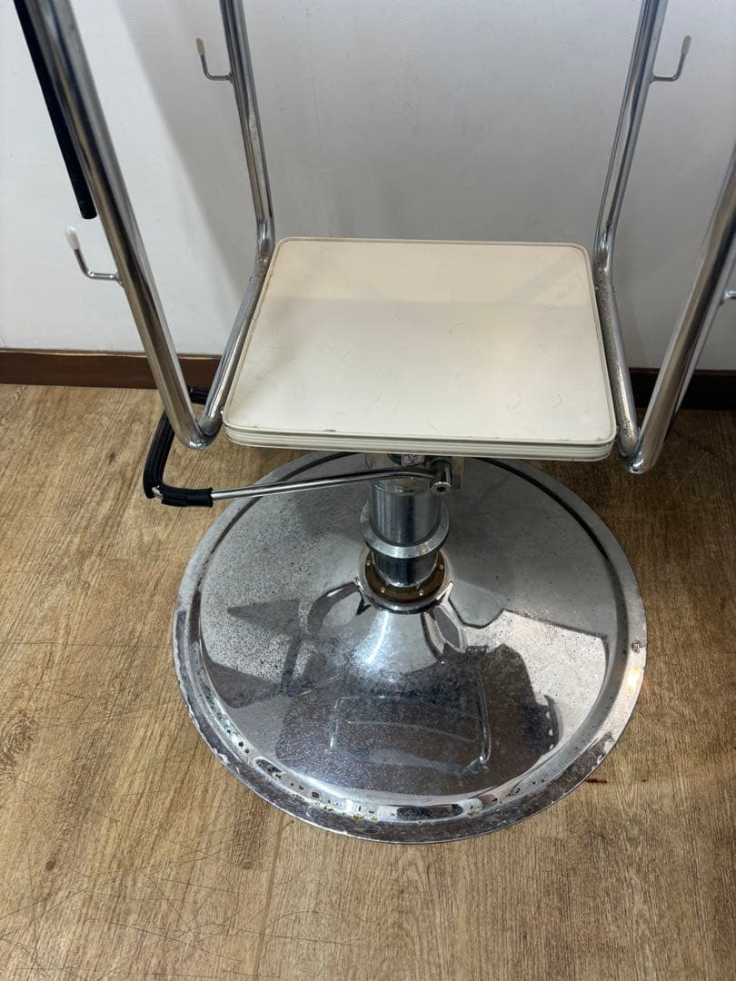 【中古・美品】業務用トリミングテーブル（株式会社ドリーム産業製）