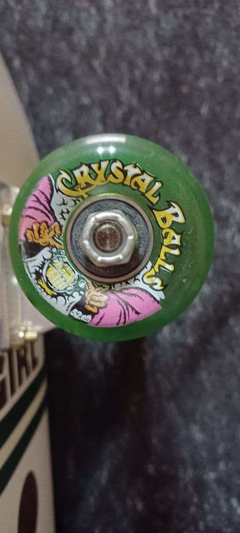 GIRL スケートボード　コンプリート　デッキ　トラック　ウィール