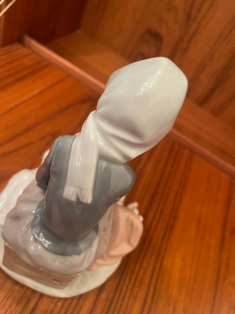 LLADRO リヤドロ　アヒルと少女