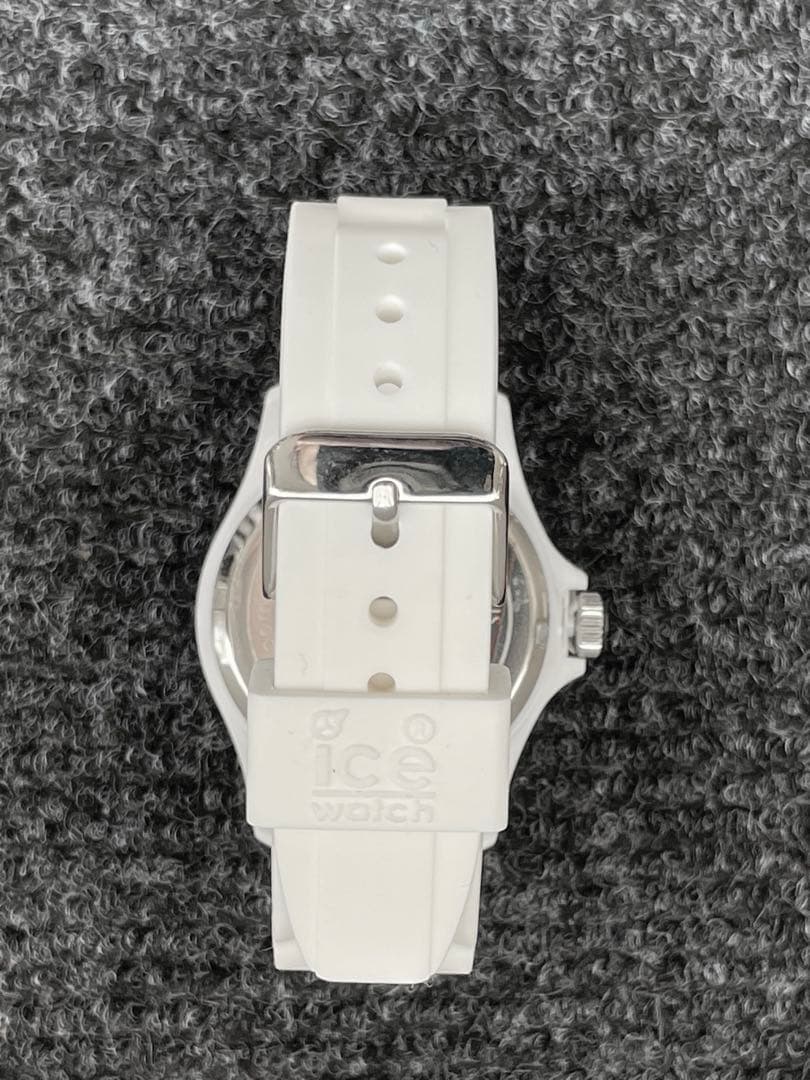 ICE Watch with スワロフスキー