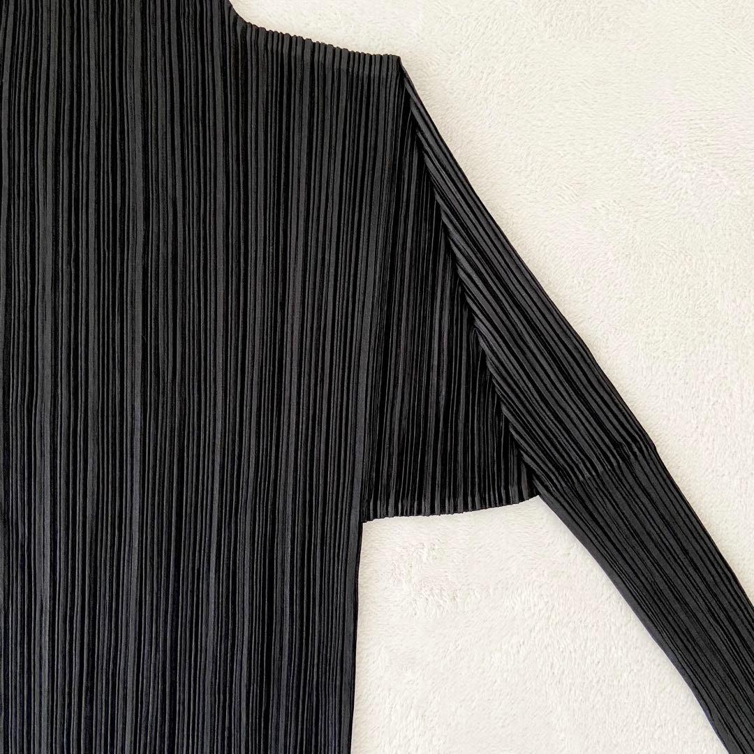 未使用タグ付き　PLEATS PLEASE イッセイミヤケ　タートルネック