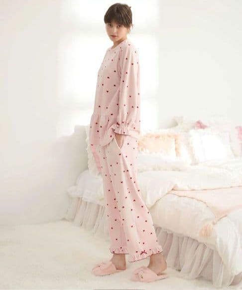 ◎新品未使用タグ付 ナルエーパジャマ スノースムージープチハートペプラム ピンク