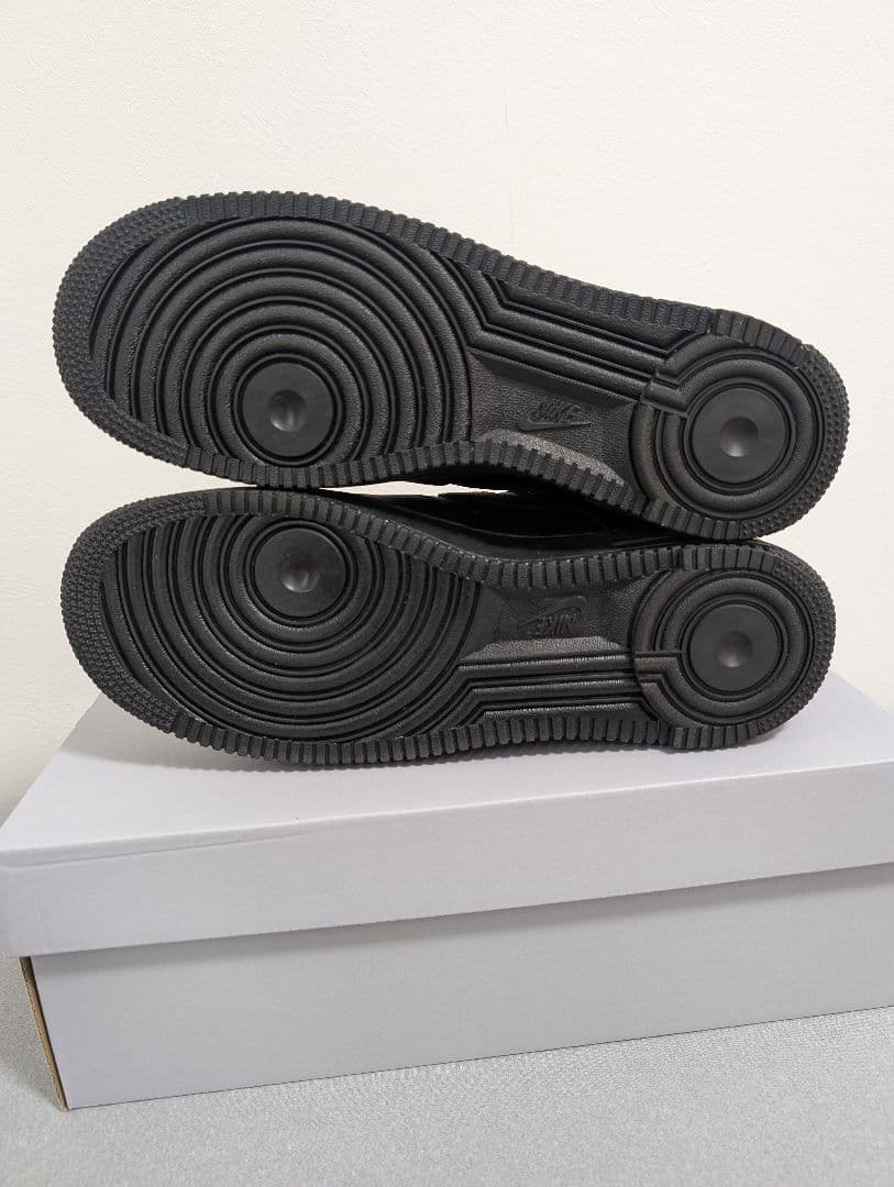 NIKE エアフォース1 メンズ ブラック 28cm