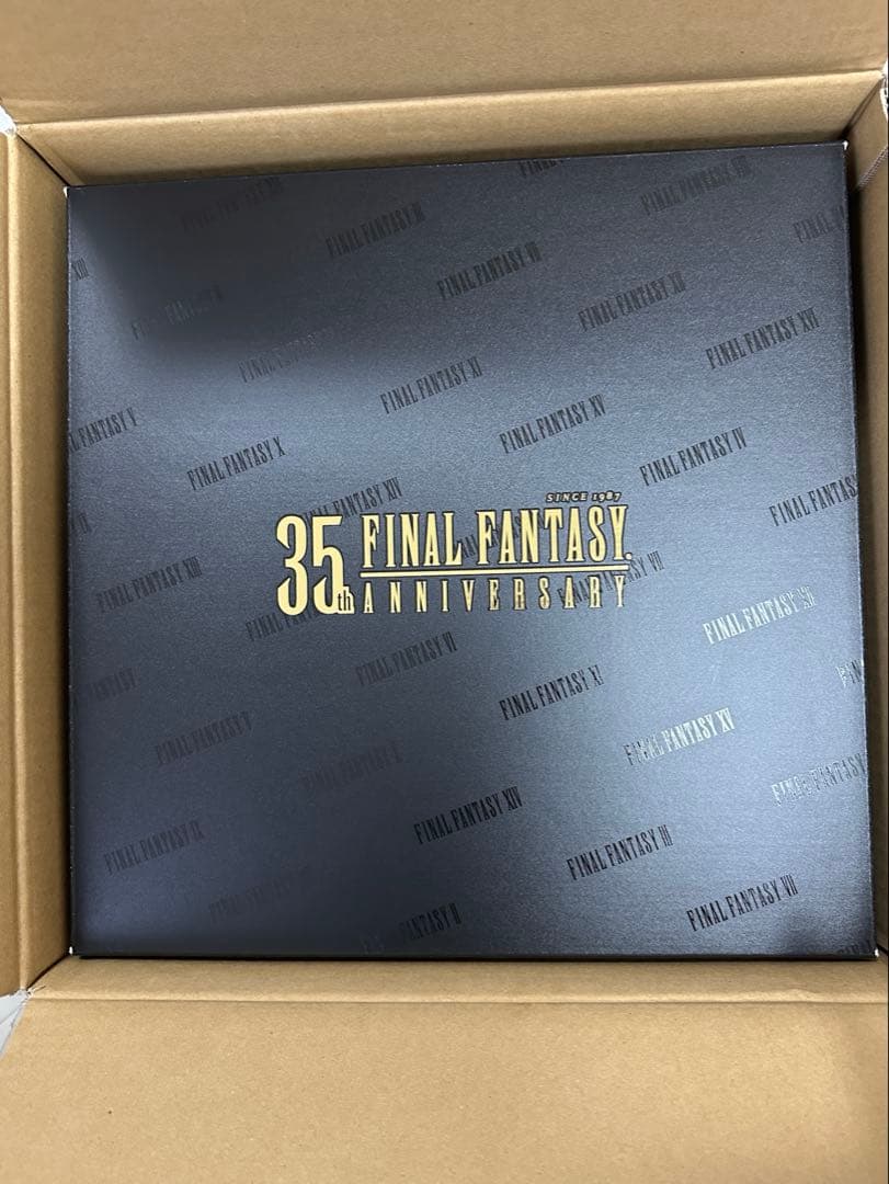 【新品未使用】ユニクロ ファイナルファンタジー 35周年 コンプリートBOX