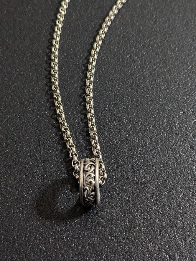 Shin's SCULPTURE & BIG HAND リングネックレス