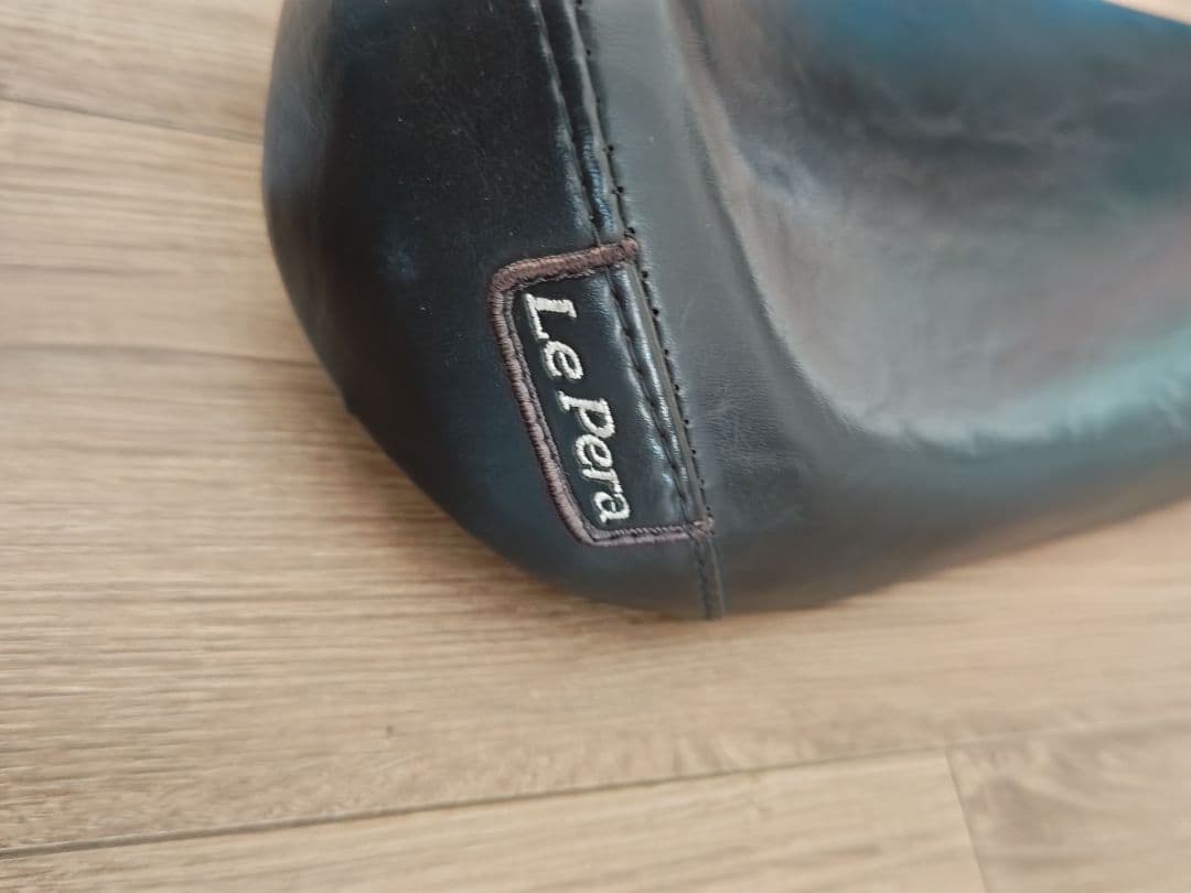 スポーツスター　Le Pera製　シート